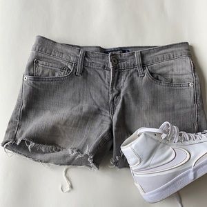 Vintage Levi’s cutoff jean shorts